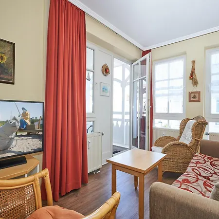 Apartment Schoene Fuer 4 Personen Ostseenah In *